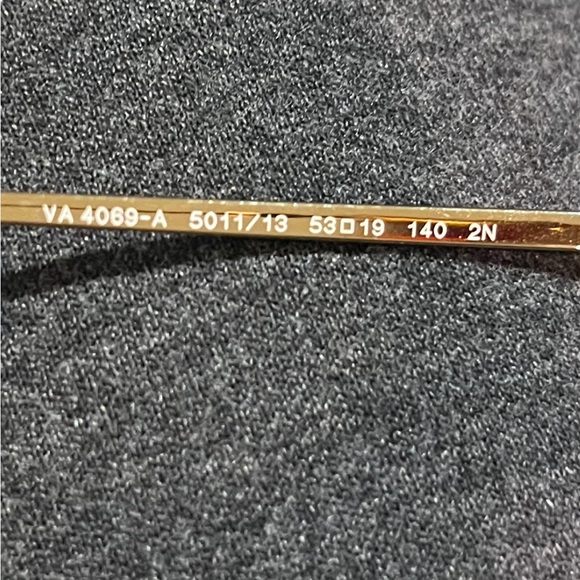 NEW Valentino Garavani Rockstud sunglasses Brand new with tags - Picture 7 of 7